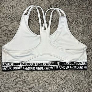 ~Under Armour Cross-Back Sports Bra